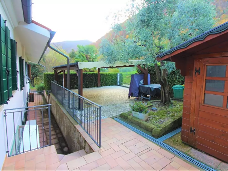 Immagine 21 di Casa bifamiliare in vendita  in Via Belvedere a Rovolon