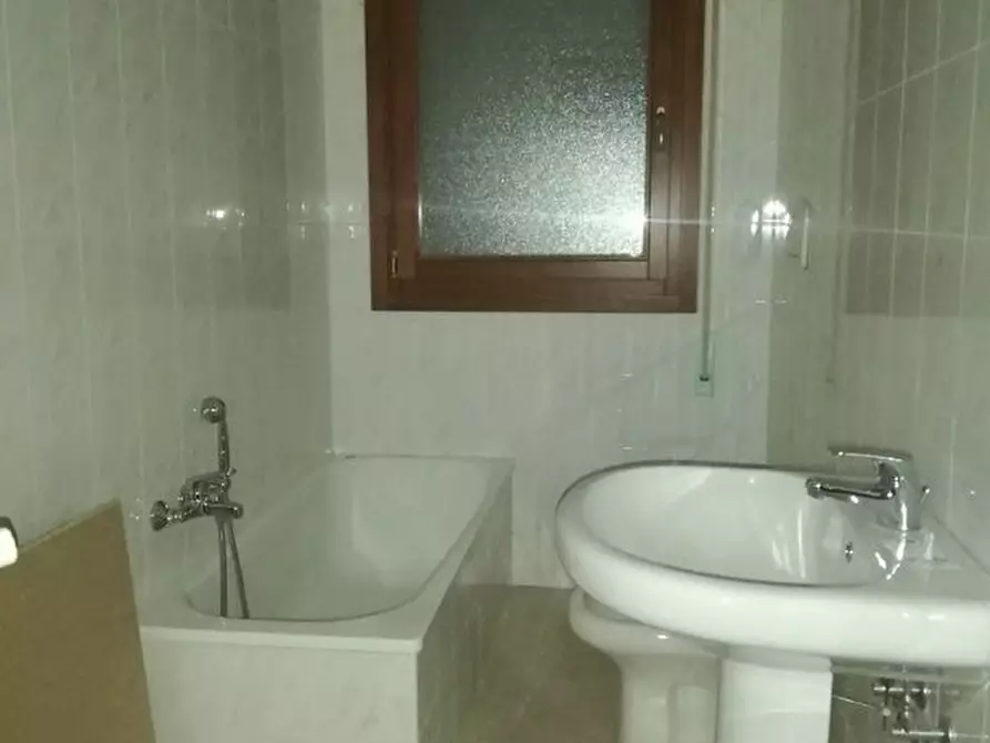 Immagine 4 di Appartamento in vendita  in C.so Mazzini n.7 - Adria a Adria