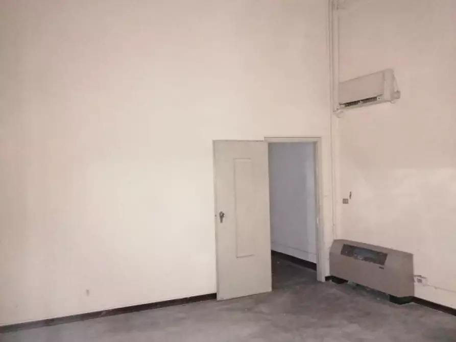 Immagine 15 di Palazzo in vendita  a Sassuolo