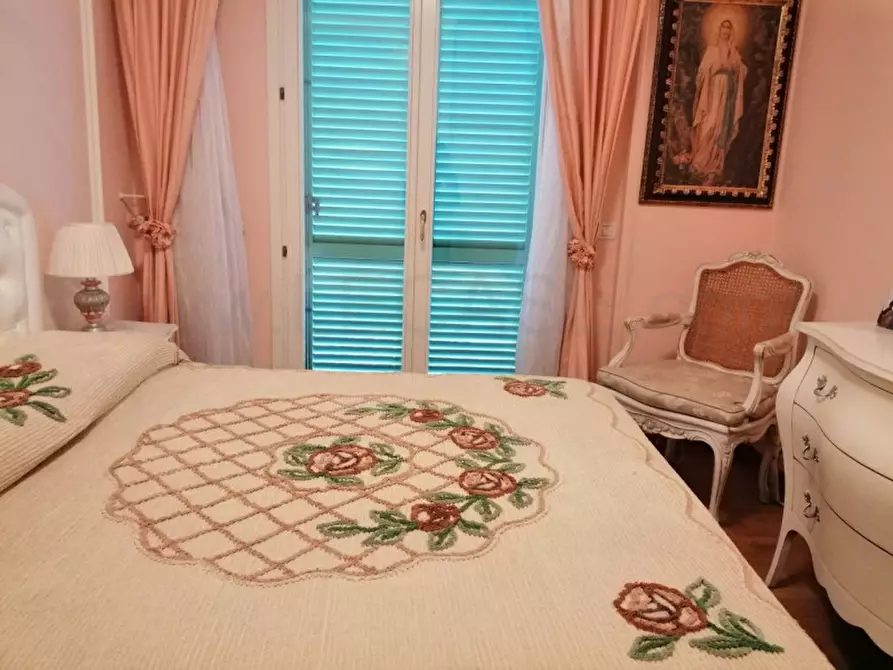 Immagine 15 di Appartamento in vendita  a Forte Dei Marmi