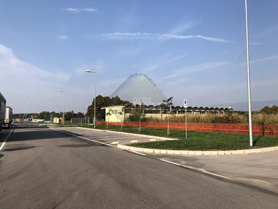 Immagine 3 di Terreno in vendita  in Via Rossano a Cassola