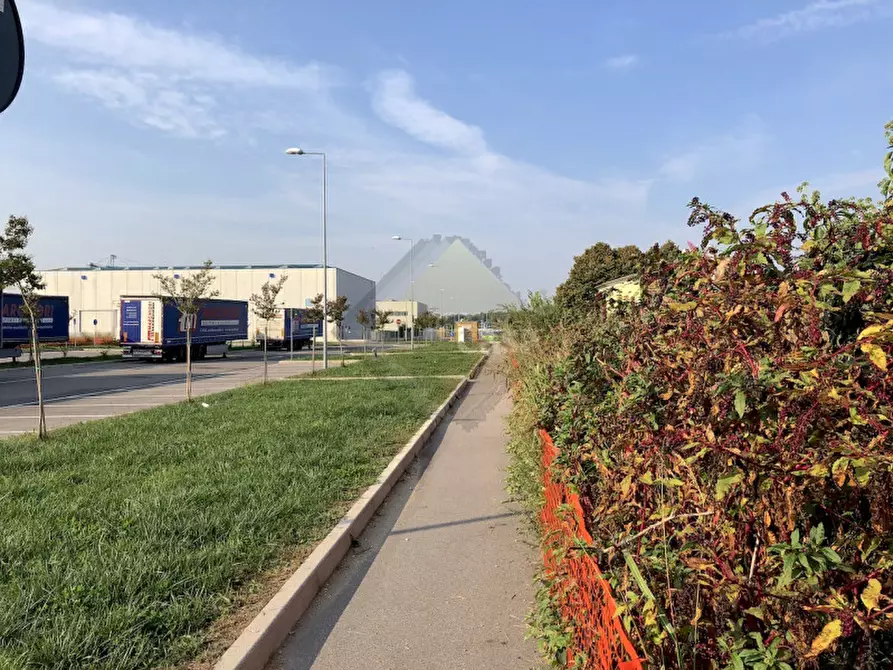 Immagine 4 di Terreno in vendita  in Via Rossano a Cassola