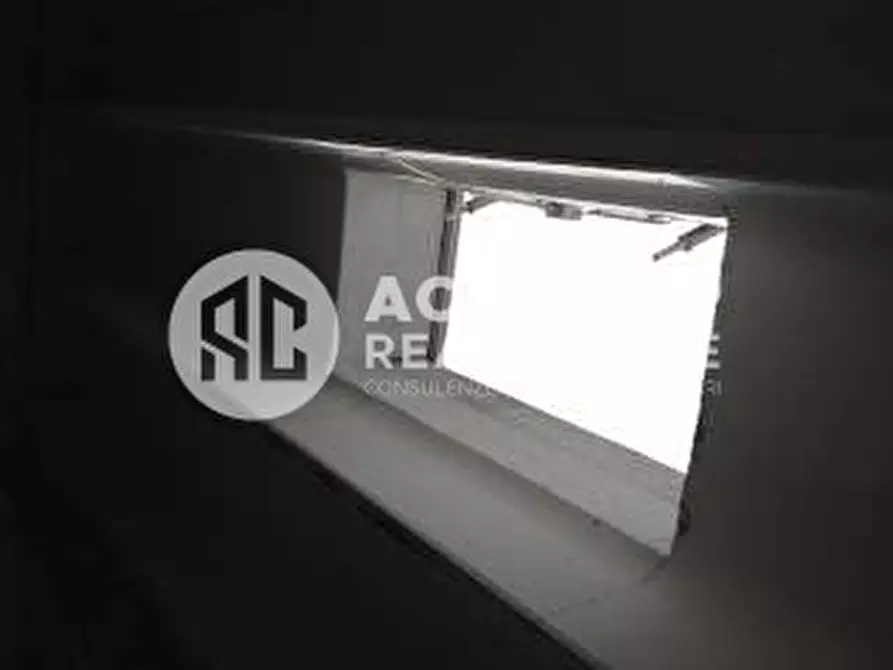 Immagine 3 di Negozio in affitto  in Viale Lombardia a Saronno