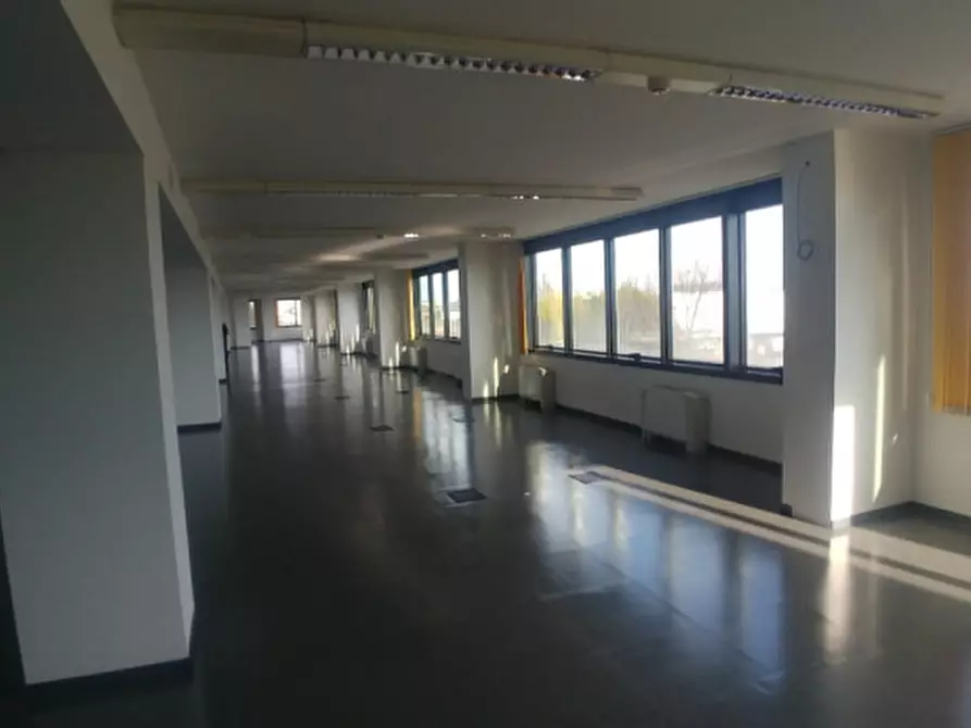 Immagine 11 di Ufficio in affitto  in VIA DI VITTORIO G. a Segrate
