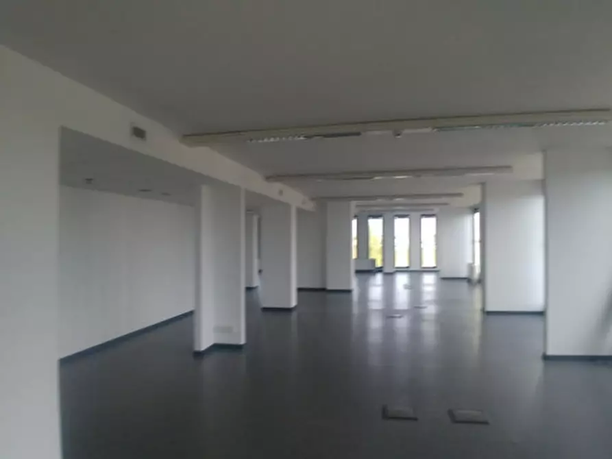 Immagine 16 di Ufficio in affitto  in VIA DI VITTORIO G. a Segrate