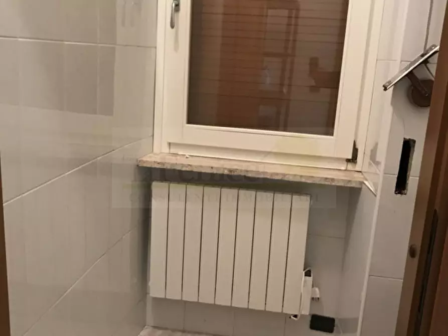 Immagine 5 di Negozio in affitto  in Via Garibaldi a Castel Goffredo