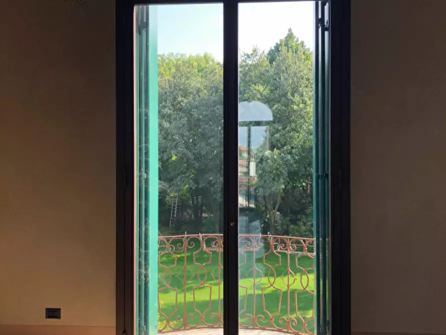 Immagine 23 di Palazzo in vendita  in Via Roma a Rossano Veneto
