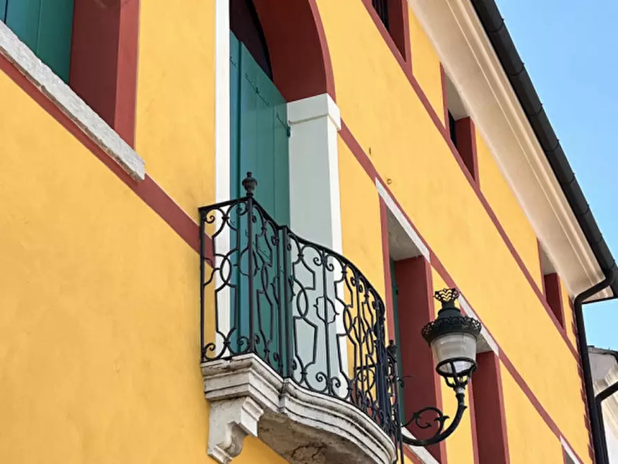 Immagine 24 di Palazzo in vendita  in Via Roma a Rossano Veneto