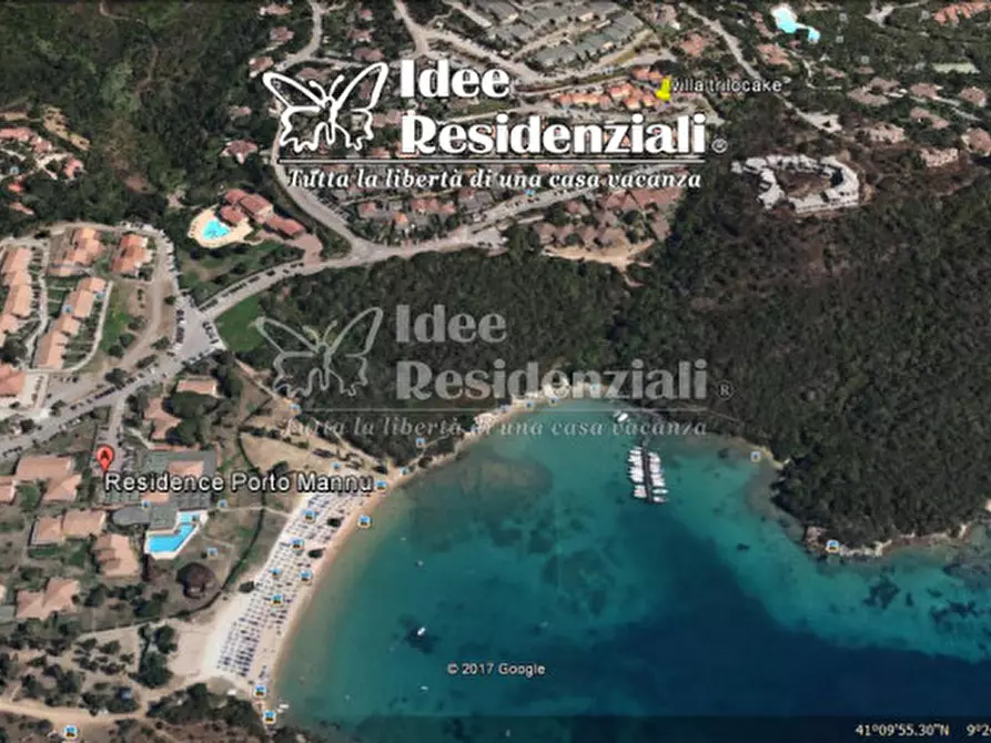 Immagine 1 di Villa in vendita  in via poltu mannu a Palau