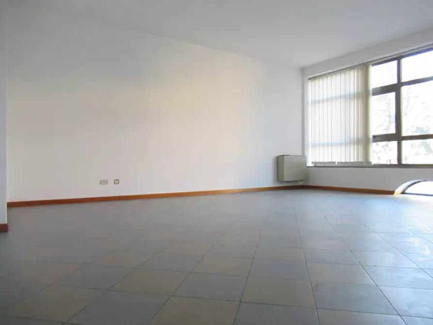 Immagine 24 di Ufficio in vendita  in corso mazzini a Montebelluna