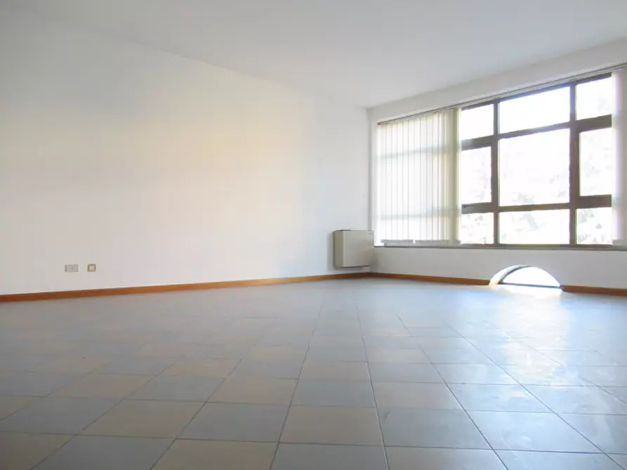 Immagine 25 di Ufficio in vendita  in corso mazzini a Montebelluna