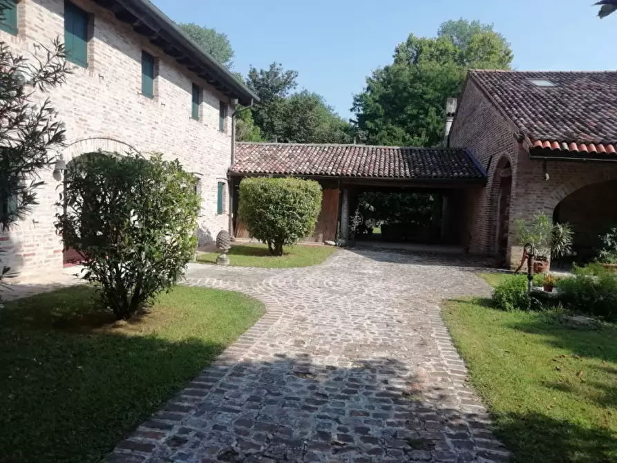 Immagine 28 di Villa in vendita  a Loreggia