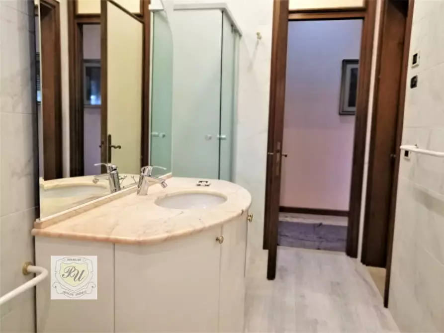 Immagine 25 di Villa in vendita  in Via Kennedy a Este