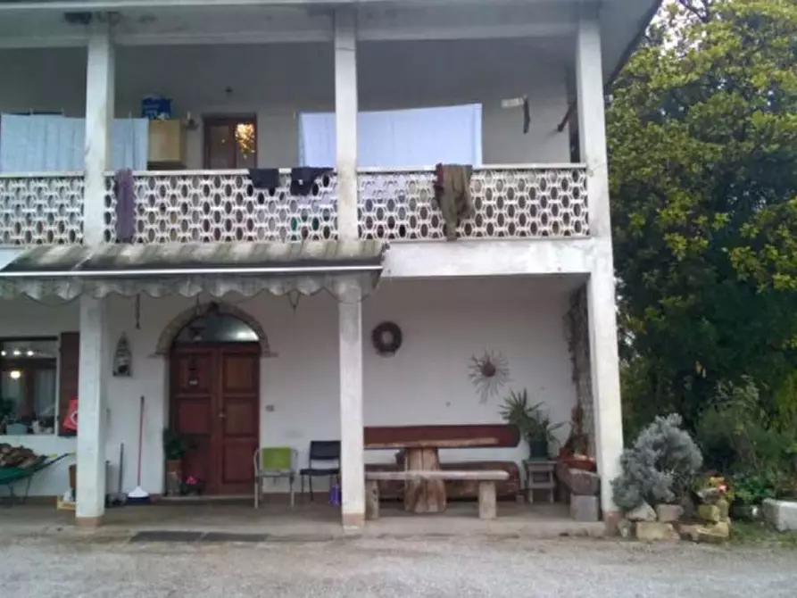 Immagine 2 di Rustico / casale in vendita  in Via C. Lenardon 27 a Vivaro