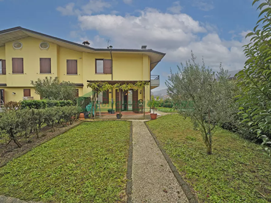 Immagine 1 di Villetta a schiera in vendita  a Gavardo