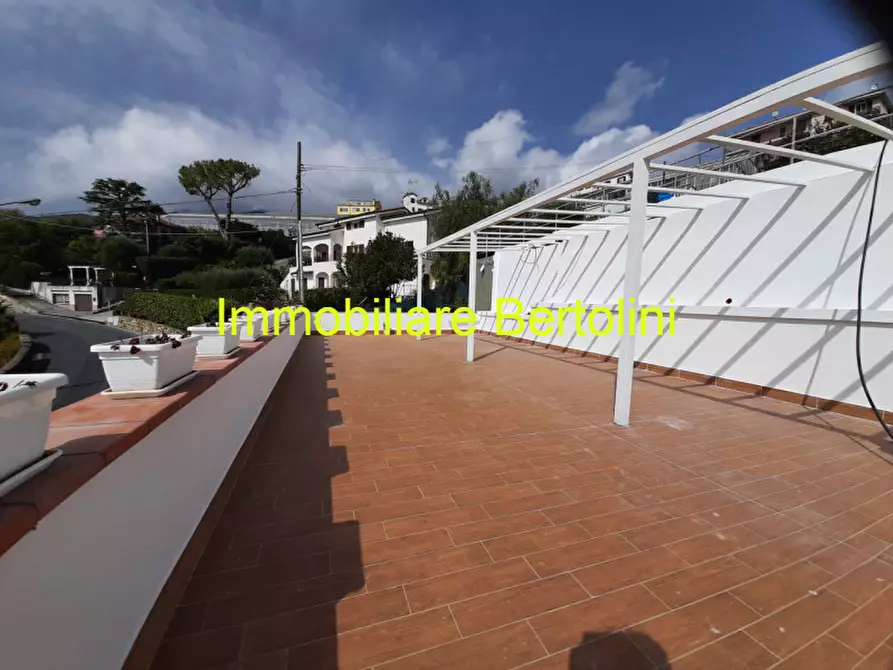 Immagine 9 di Villa in vendita  in Via Gabriele D'Annunzio a San Remo