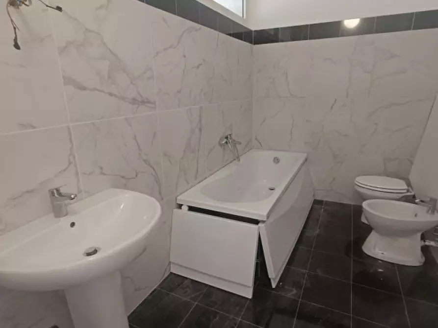 Immagine 21 di Villa in vendita  in Via Gabriele D'Annunzio a San Remo