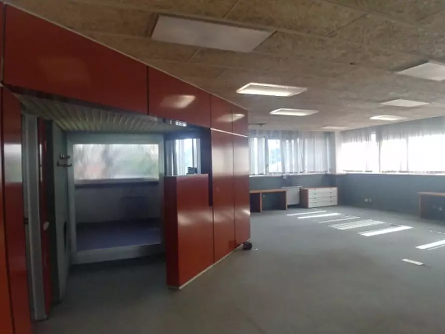 Immagine 3 di Palazzo in vendita  in VIA GOBETTI PIETRO a Cinisello Balsamo