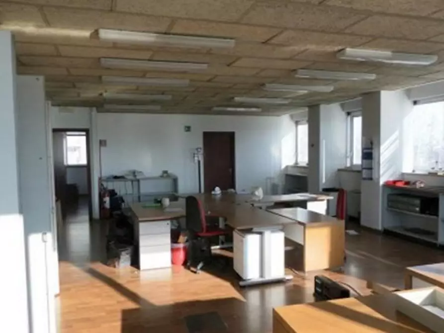 Immagine 5 di Palazzo in vendita  in VIA GOBETTI PIETRO a Cinisello Balsamo