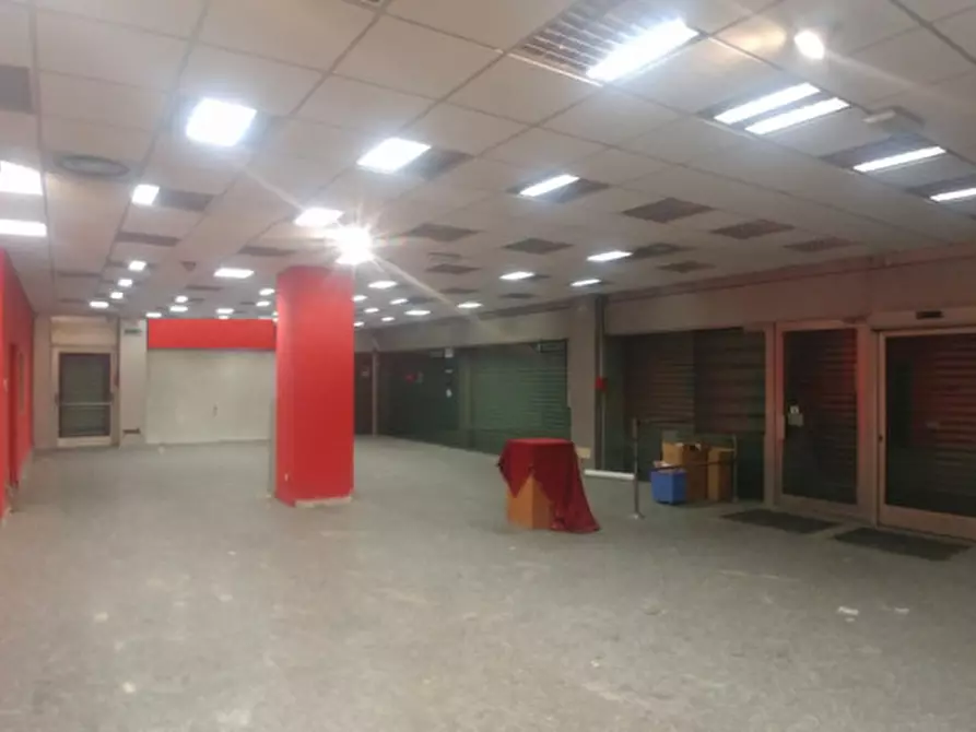 Immagine 7 di Palazzo in vendita  in VIA GOBETTI PIETRO a Cinisello Balsamo