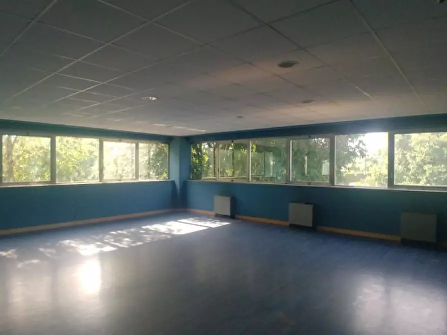 Immagine 11 di Palazzo in vendita  in VIA GOBETTI PIETRO a Cinisello Balsamo