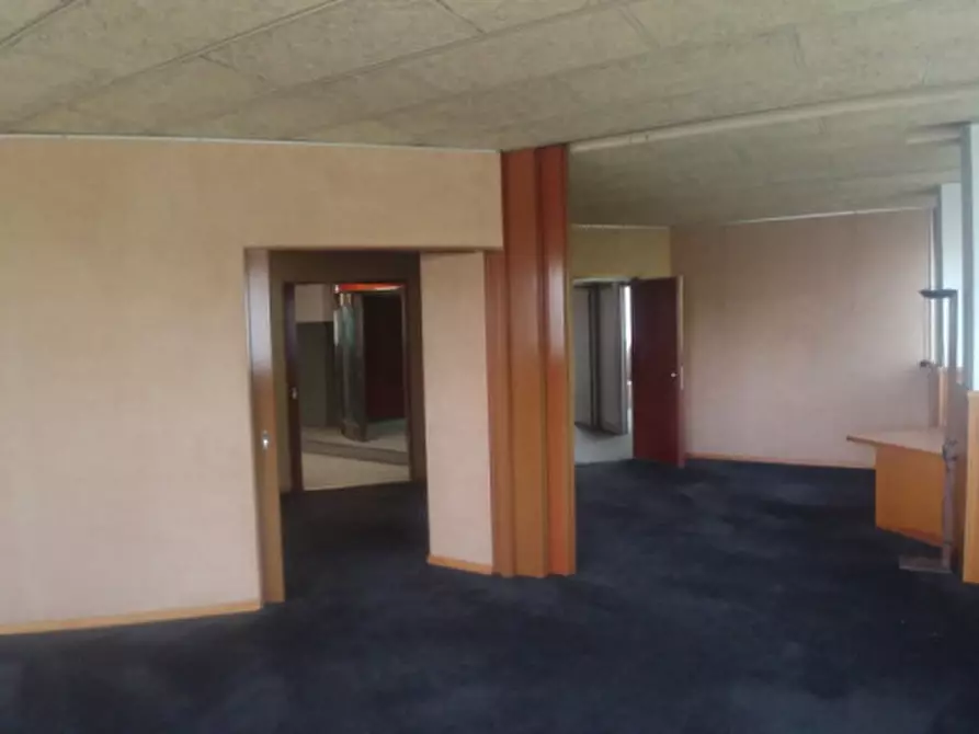 Immagine 23 di Palazzo in vendita  in VIA GOBETTI PIETRO a Cinisello Balsamo