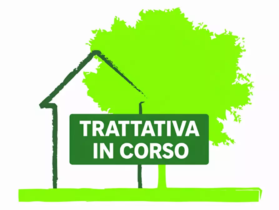 Immagine 1 di Villa in vendita  in Via Presanella a Castel Goffredo