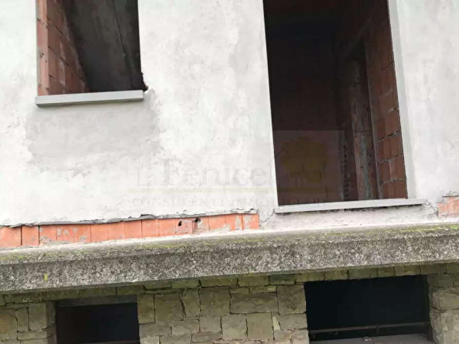 Immagine 2 di Villa in vendita  in Via Presanella a Castel Goffredo