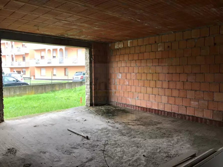 Immagine 12 di Villa in vendita  in Via Presanella a Castel Goffredo