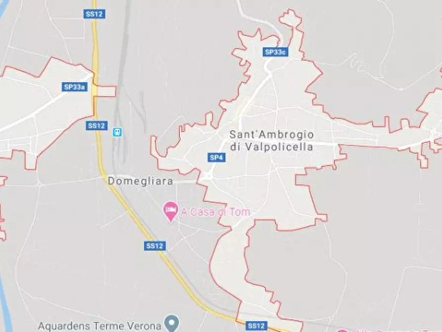 Immagine 3 di Garage in vendita  in via albertini 93 a Sant'ambrogio Di Valpolicella