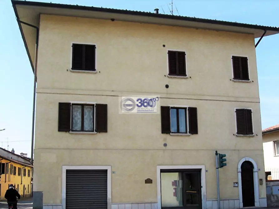 Immagine 3 di Appartamento in vendita  in Via San rocco a Rovato