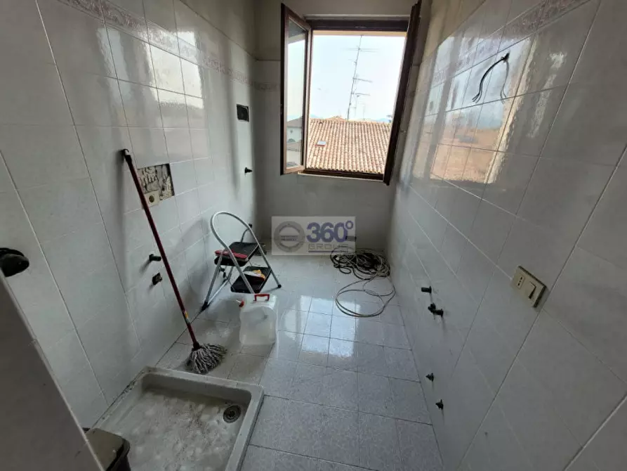 Immagine 15 di Appartamento in vendita  in Via San rocco a Rovato