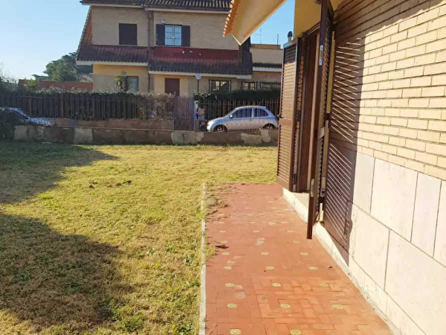 Immagine 4 di Villa in affitto  in via Murello a Roma
