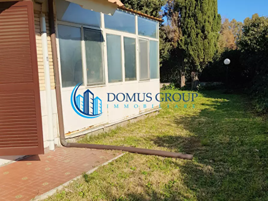 Immagine 5 di Villa in vendita  in via Murello a Roma