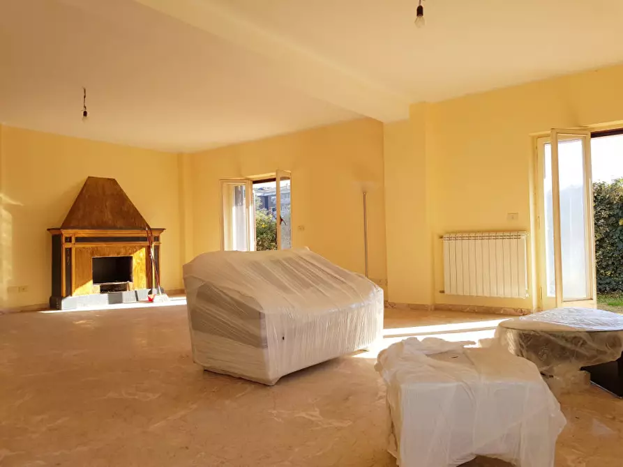 Immagine 7 di Villa in affitto  in via Murello a Roma