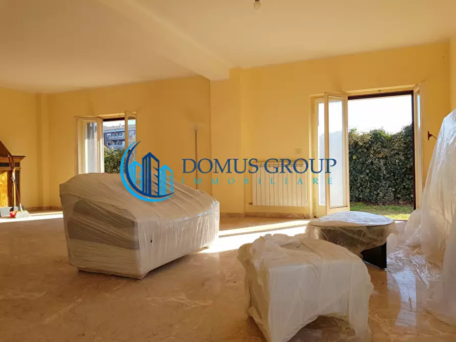 Immagine 8 di Villa in vendita  in via Murello a Roma