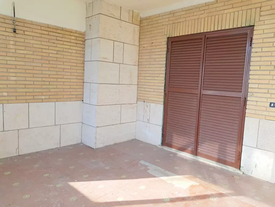 Immagine 11 di Villa in affitto  in via Murello a Roma