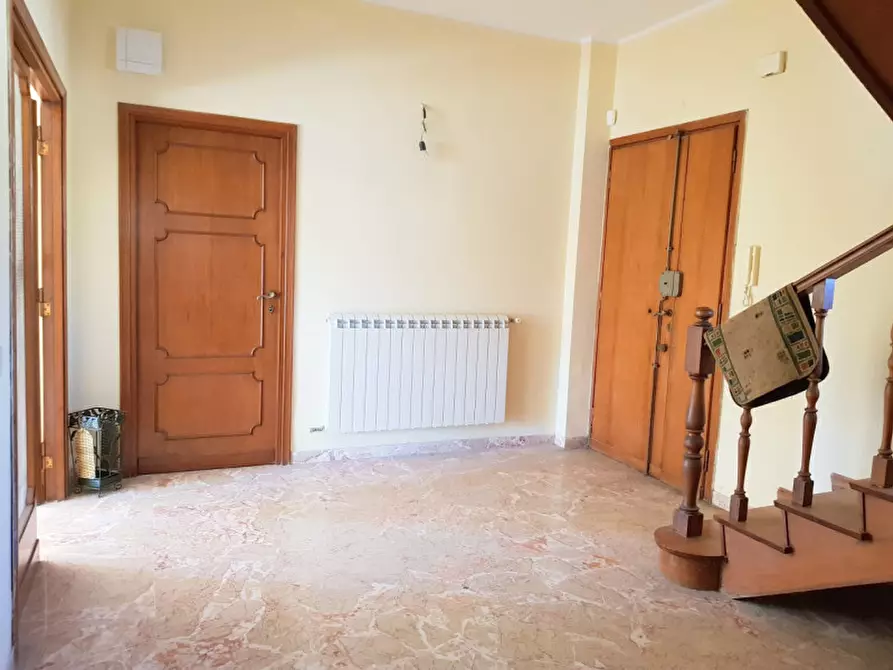 Immagine 18 di Villa in affitto  in via Murello a Roma
