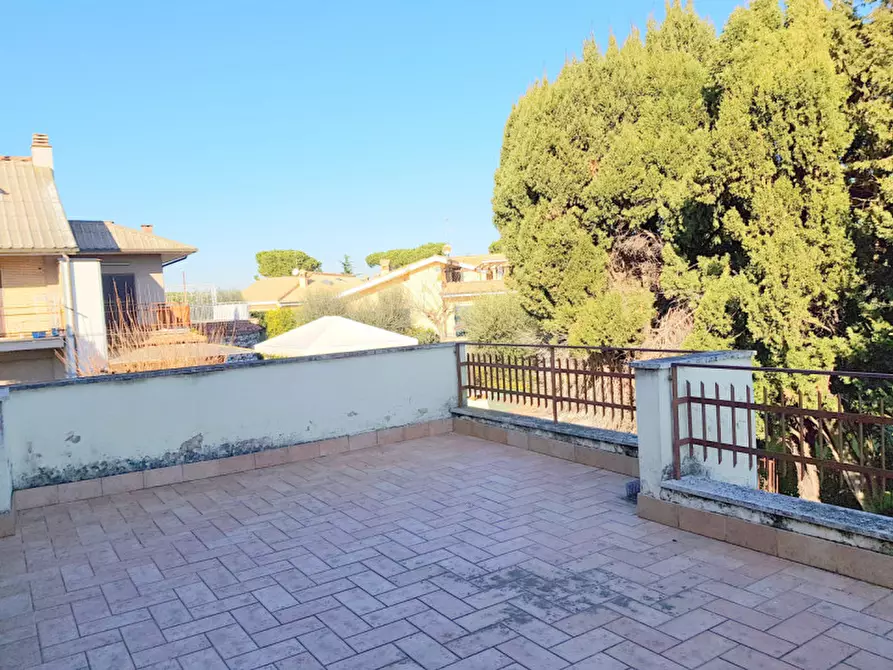 Immagine 35 di Villa in affitto  in via Murello a Roma