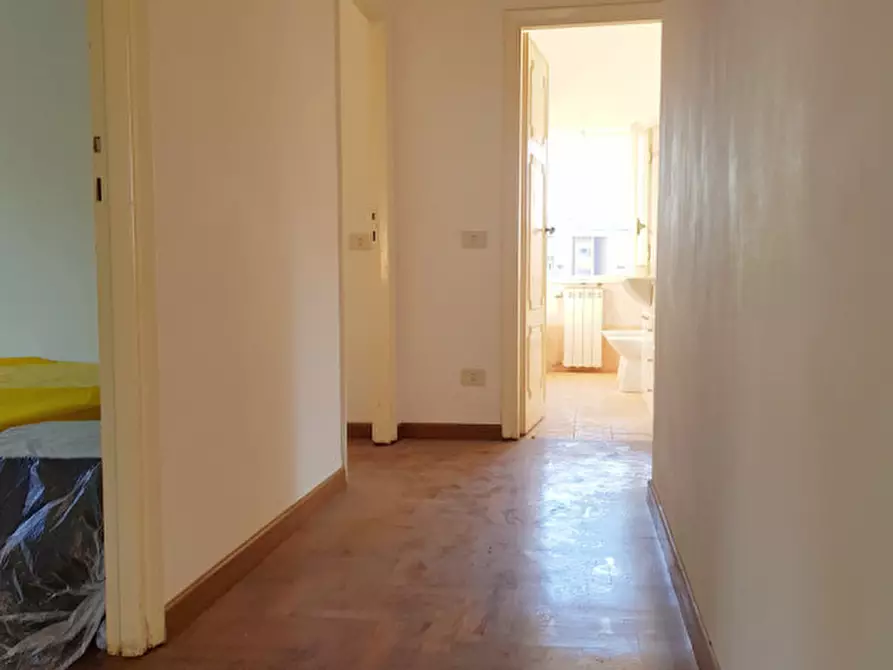 Immagine 46 di Villa in affitto  in via Murello a Roma