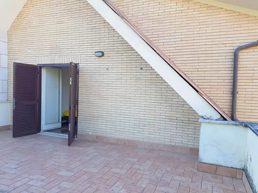 Immagine 47 di Villa in affitto  in via Murello a Roma