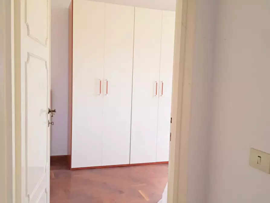 Immagine 54 di Villa in affitto  in via Murello a Roma