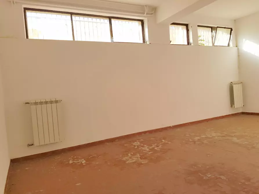 Immagine 58 di Villa in affitto  in via Murello a Roma