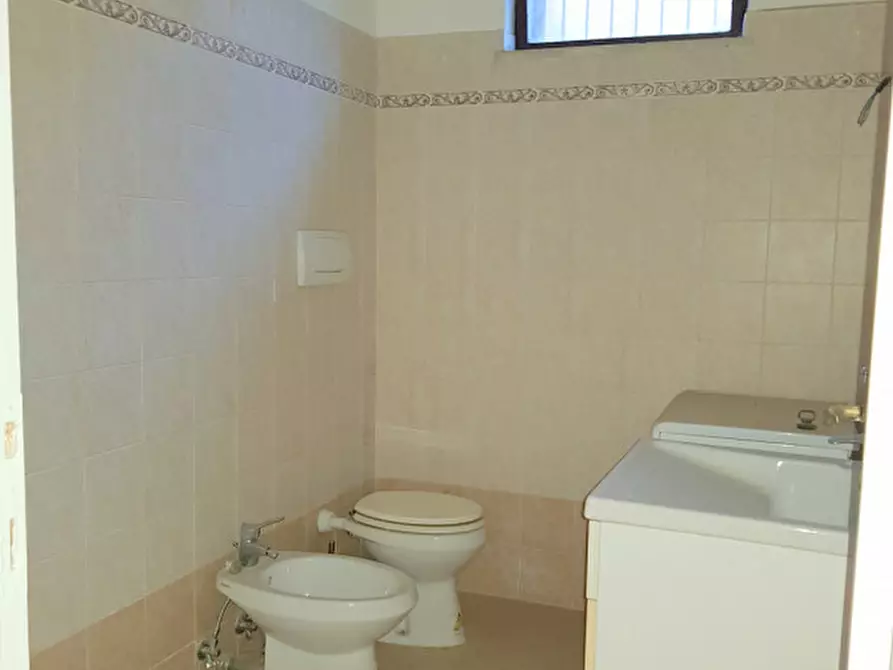 Immagine 61 di Villa in affitto  in via Murello a Roma