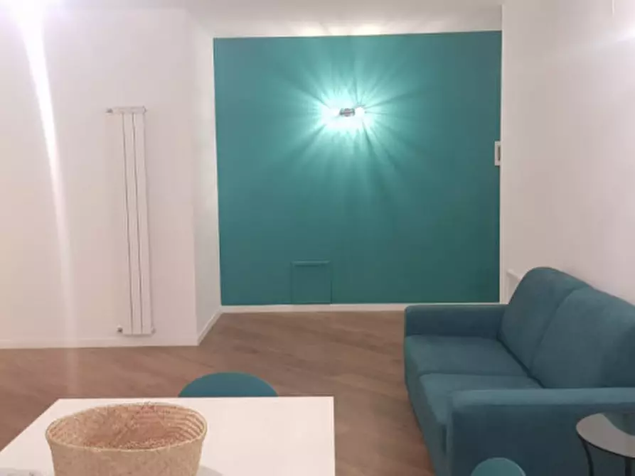 Immagine 2 di Appartamento in affitto  in Via Mariano Stabile a Palermo