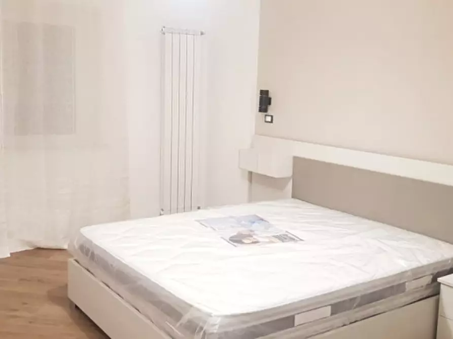 Immagine 6 di Appartamento in affitto  in Via Mariano Stabile a Palermo