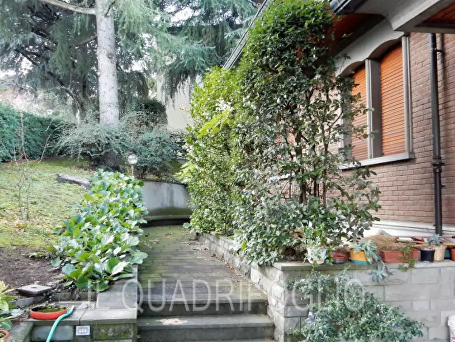 Immagine 7 di Villa in vendita  a Cesena