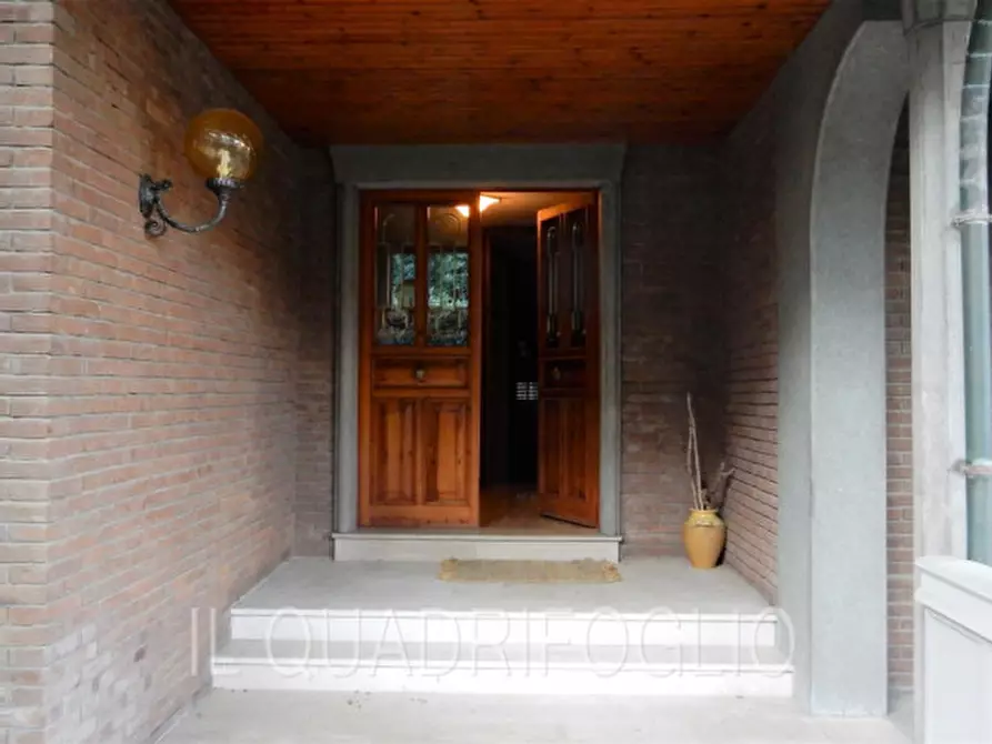 Immagine 12 di Villa in vendita  a Cesena