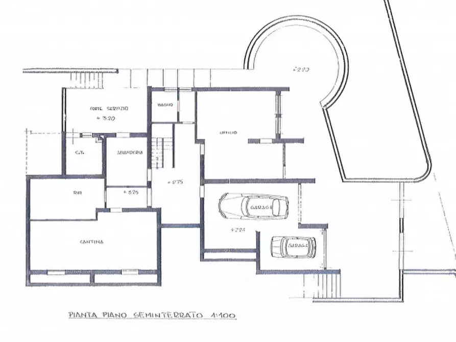 Immagine 28 di Villa in vendita  a Cesena