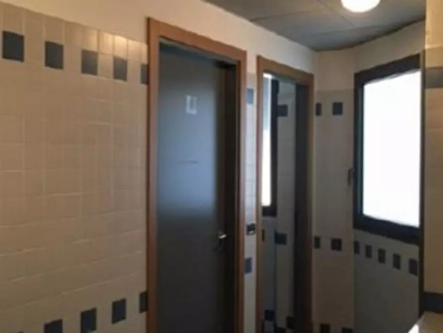 Immagine 5 di Ufficio in affitto  in VIALE SARCA a Milano